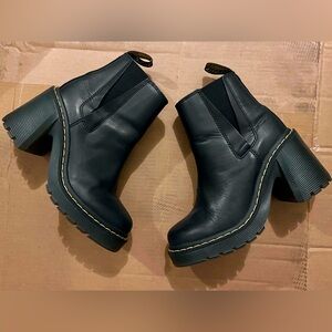 Dr Martens Spence chunky heel Chelsea boots size 7